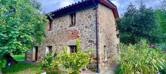 4 bedrooms House in Piegaro, Italy No. 55682 3