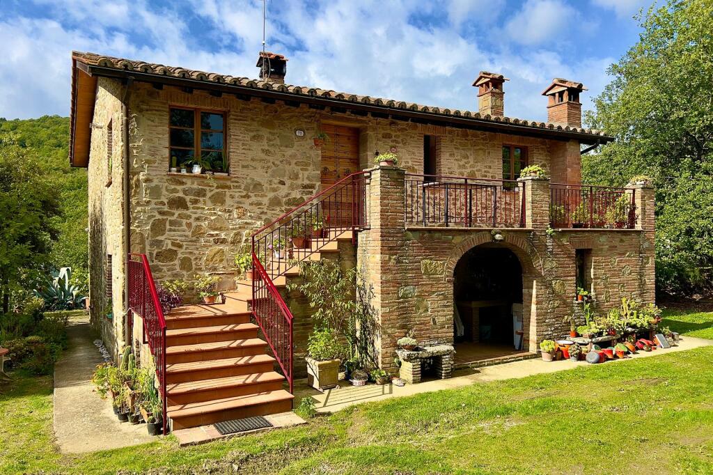 4 bedrooms House in Piegaro, Italy No. 55682