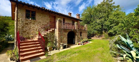 4 bedrooms House in Piegaro, Italy No. 55682 7