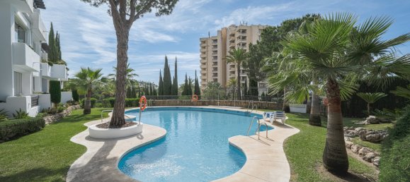 Apartamento de 1 dormitorio en Marbella, Spain No. 4652 2