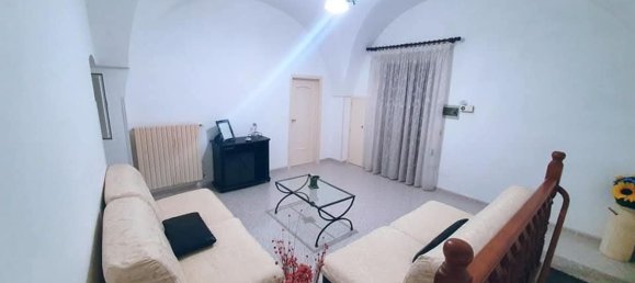 4 bedrooms House in Cisternino, Italy No. 371085 7