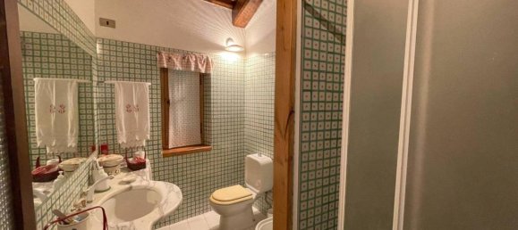 7 rooms Apartment in Manciano, Italy No. 25506 16