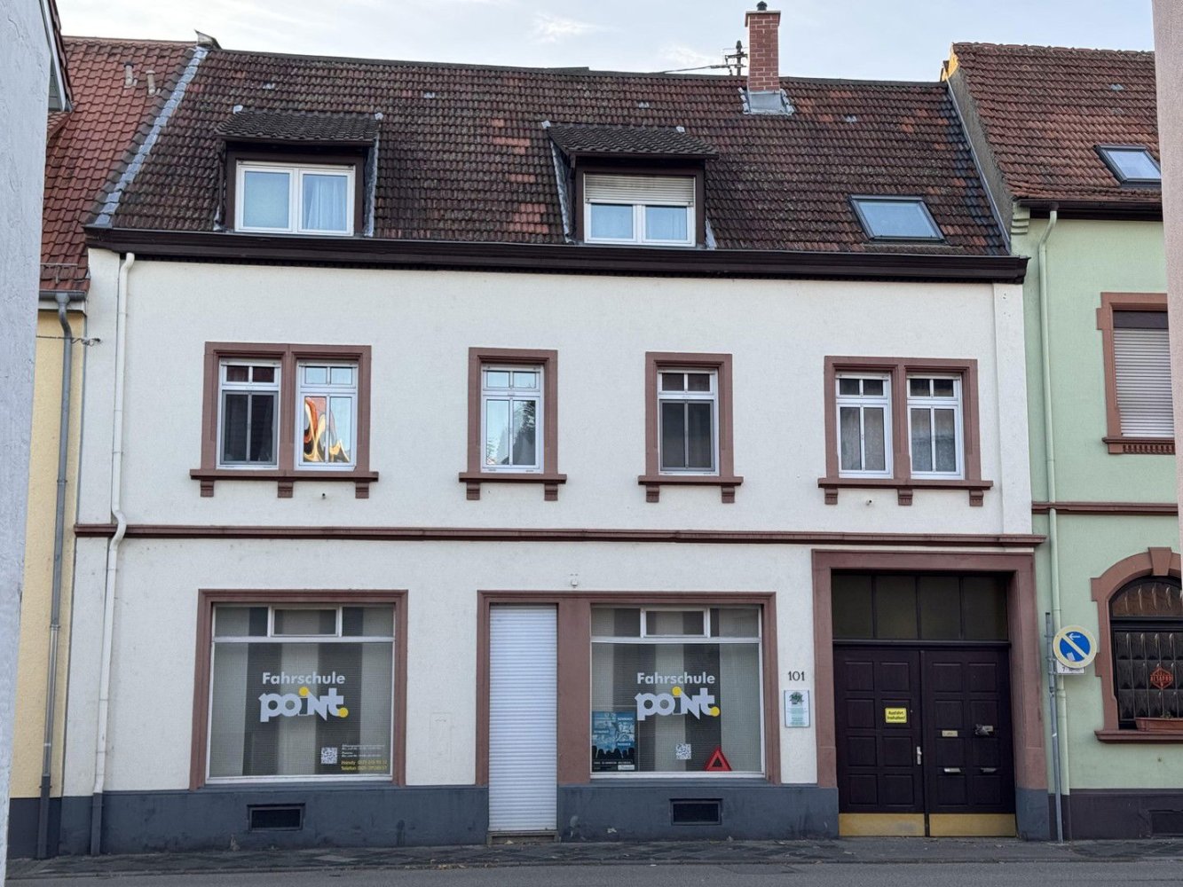 16 rooms Building in Mannheim, Germany No. 285655