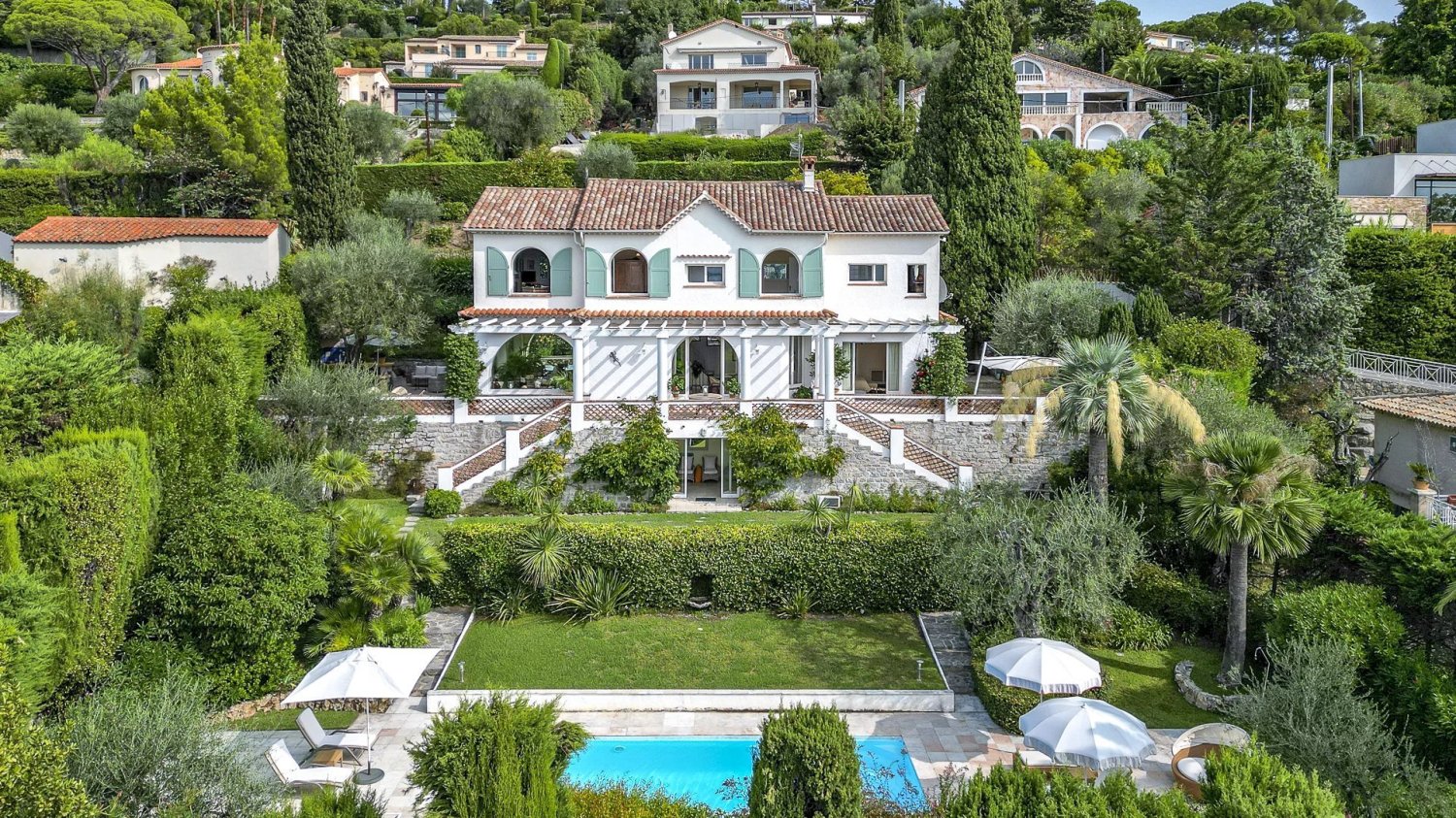 Villa T5 em Mougins, France N.º 785