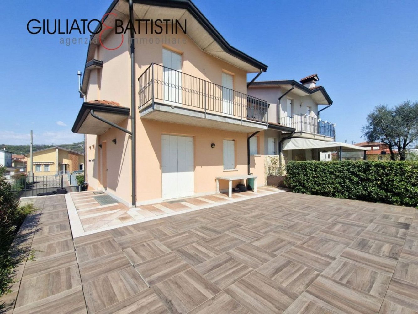 5 bedrooms Villa in Montebello Vicentino, Italy No. 400032