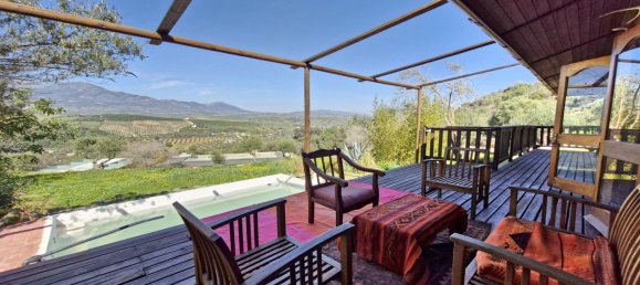 3 bedrooms House in Coin, Spain No. 147031 3