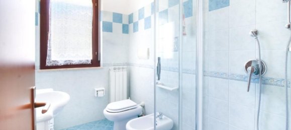 3-salle Appartement à Martinsicuro, Italy No. 295985 42