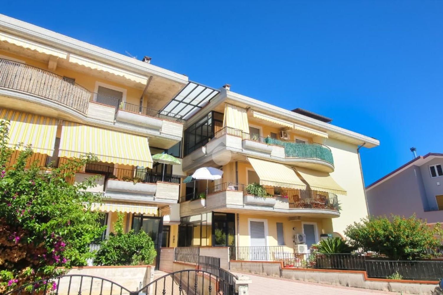 3-salle Appartement à Martinsicuro, Italy No. 295985