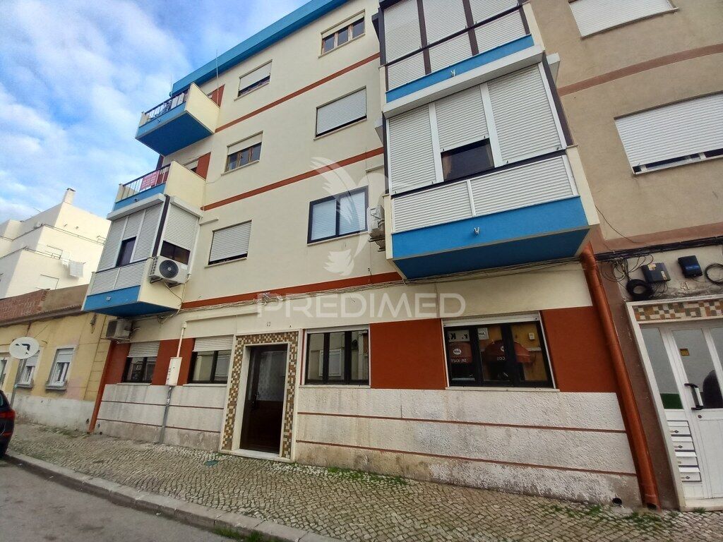 2 bedrooms Apartment in Barreiro, Portugal No. 91019