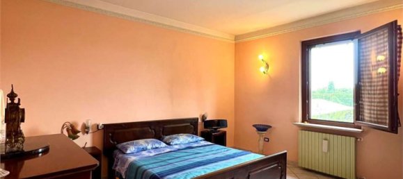 3-Zimmer Wohnung in Mantua, Italy, Nr. 314767 2