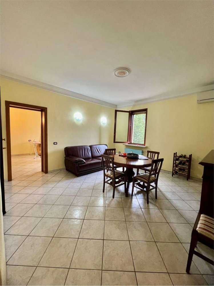 3-Zimmer Wohnung in Mantua, Italy, Nr. 314767
