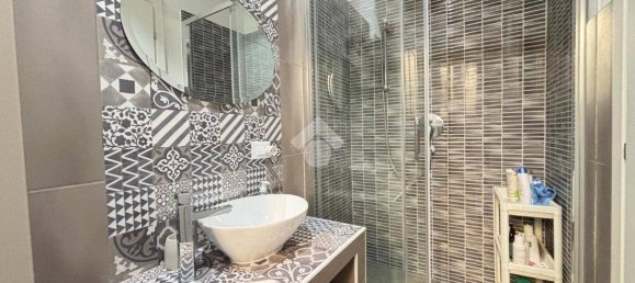 2 Schlafzimmer Wohnung in Rome, Italy, Nr. 347955 12