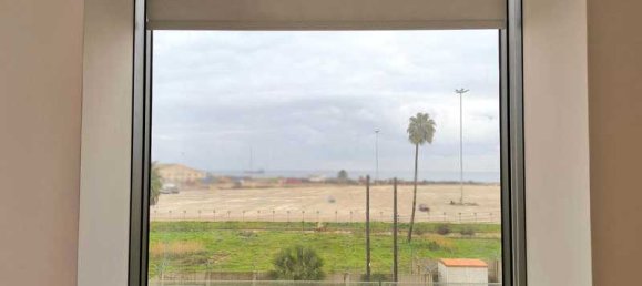 2 bedrooms Apartment in Larnaca, Cyprus No. 20529 6