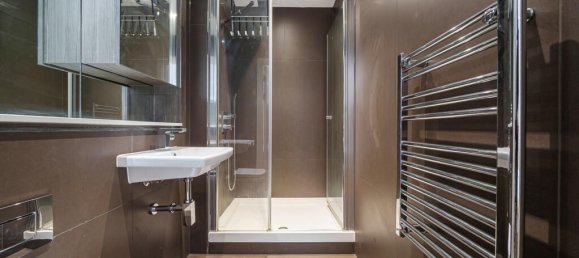 Studio in London, United Kingdom No. 7790 14