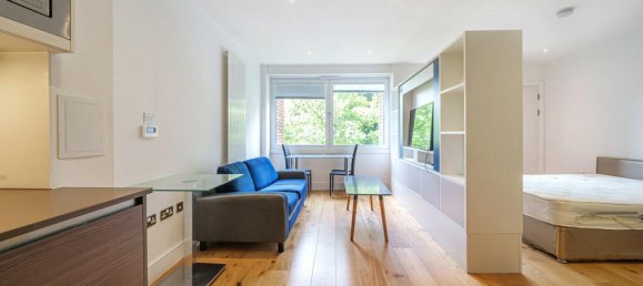 Studio in London, United Kingdom No. 7790 16