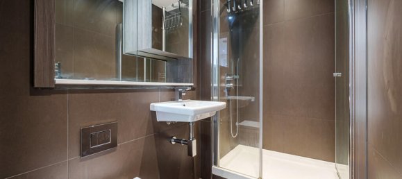 Studio in London, United Kingdom No. 7790 7