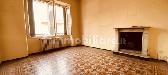 Apartamento de 5 dormitorios en Domodossola, Italy No. 105910 4