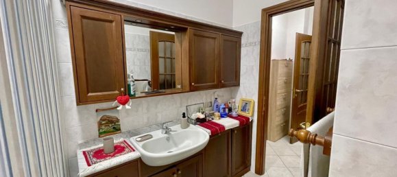 4 rooms Apartment in Bra, Italy No. 269727 4
