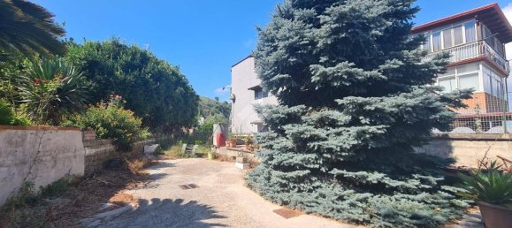 2 bedrooms Villa in Naples, Italy No. 85985 5