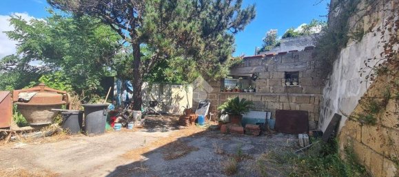 2 bedrooms Villa in Naples, Italy No. 85985 6