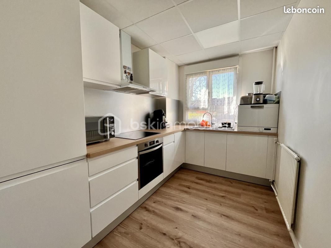 2 chambres Appartement à Chennevières-sur-Marne, France No. 330438