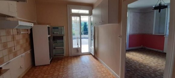 4 bedrooms House in Bort-les-Orgues, France No. 287763 8