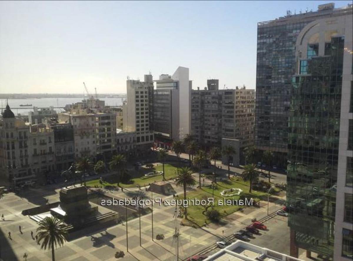 8 bedrooms Office in Montevideo, Uruguay No. 13677