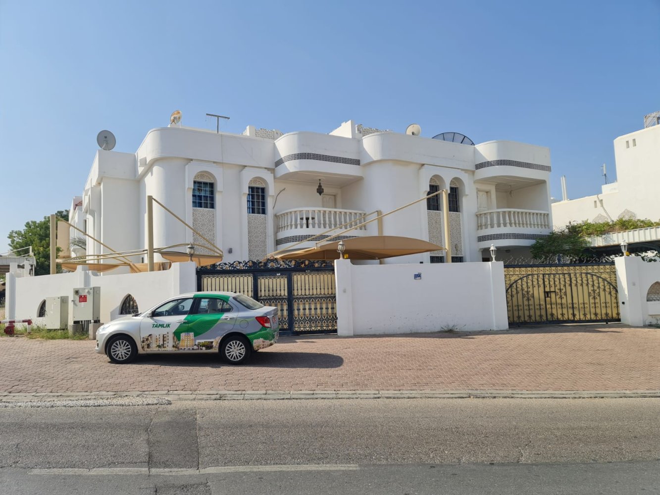 Villa de 5 dormitorios en Muscat, Oman No. 1090