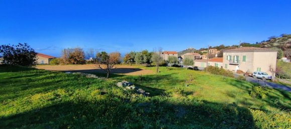 3 Schlafzimmer Haus in Cateri, France, Nr. 76294 3