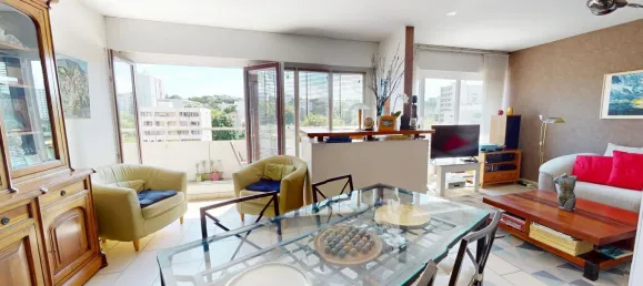 3 bedrooms Apartment in Lyon, France No. 351126 3