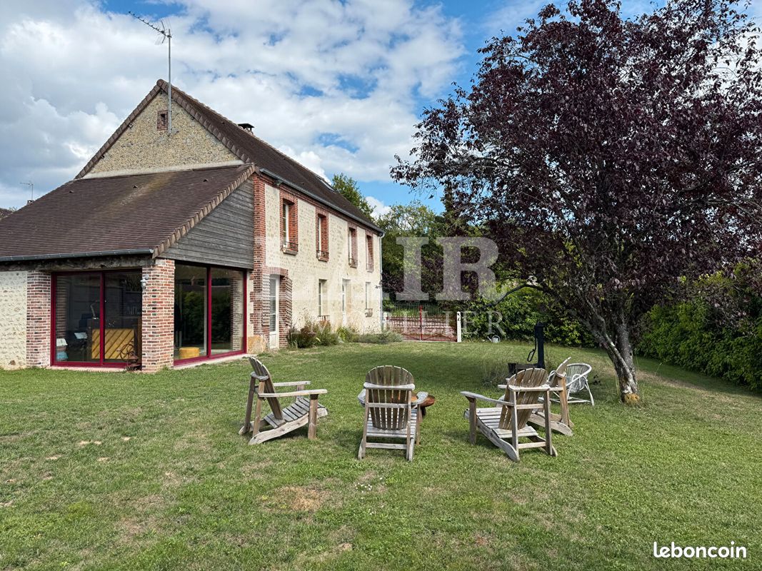 3 bedrooms House in Mortagne-au-Perche, France No. 353712