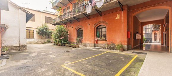 Studio in Milan, Italy No. 318559 13