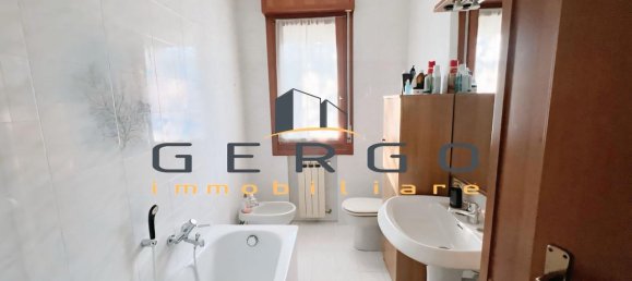 4 rooms Apartment in Selvazzano Dentro, Italy No. 2903 5