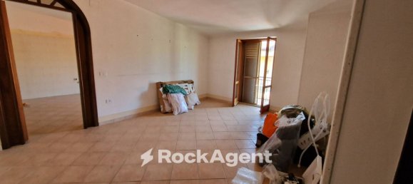 2 bedrooms Apartment in Soveria Simeri, Italy No. 291289 6