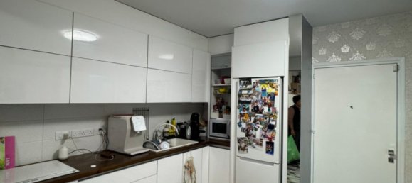 Квартира с 3 спальнями в Ливадия, Кипр № 26075 3