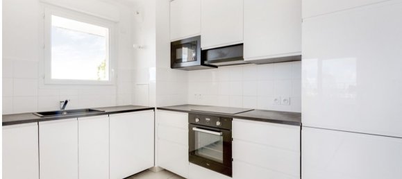 4 bedrooms Apartment in Gennevilliers, France No. 176050 10