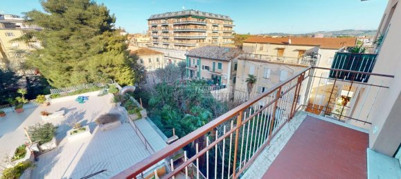 Apartamento de 5 habitaciónes en Chiaravalle, Italy No. 104321 19