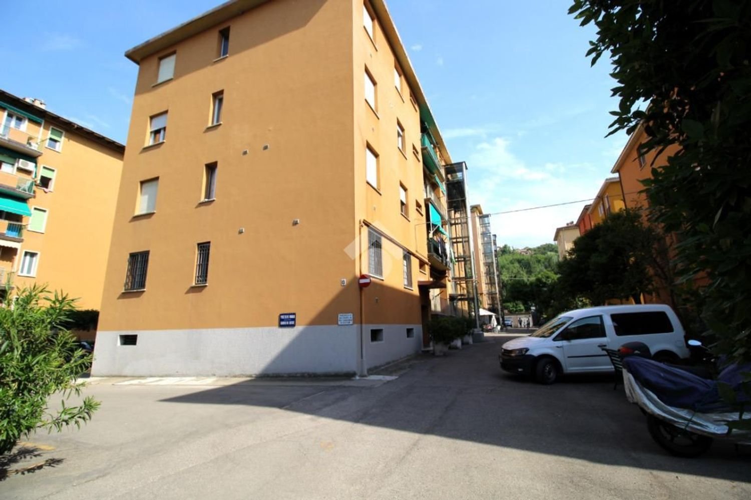 4-Zimmer Wohnung in Bologna, Italy, Nr. 96972