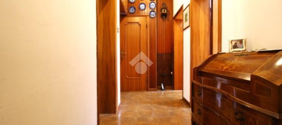 4-Zimmer Wohnung in Bologna, Italy, Nr. 96972 6