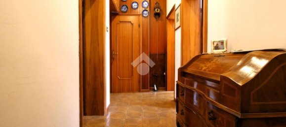 4-Zimmer Wohnung in Bologna, Italy, Nr. 96972 15