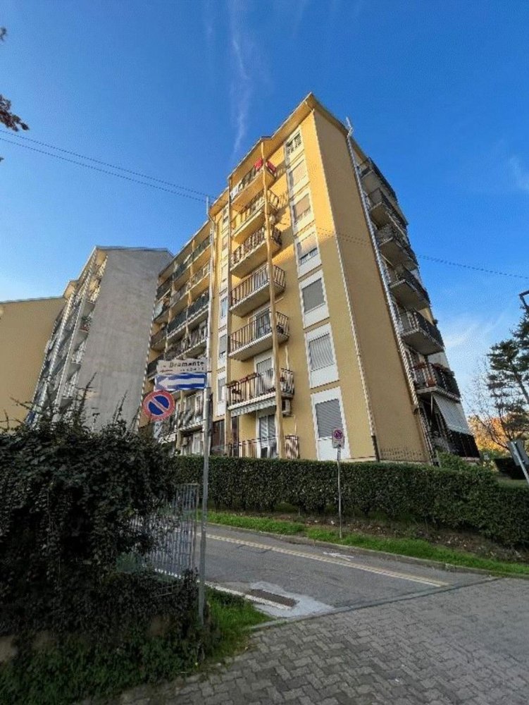 Studio in Limbiate, Italy, Nr. 6974