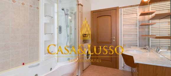 Dúplex de 7 dormitorios en Stresa, Italy No. 363924 29