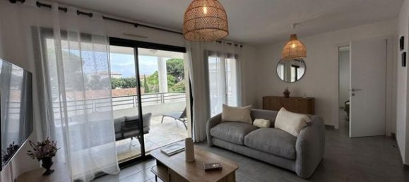 2 Schlafzimmer Wohnung in Calvi, France, Nr. 304195 3