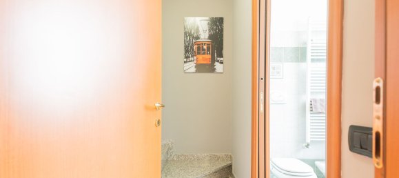 Дуплекс с 2 комнатами в Орнаго, Италия № 307639 14