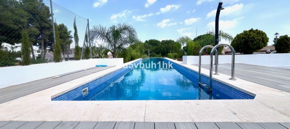 5 bedrooms Villa in Alhaurin de la Torre, Spain No. 135215 50