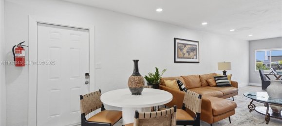 3 bedrooms Villa for rent in Miami, Miami-Dade, Florida, USA № 614731 11