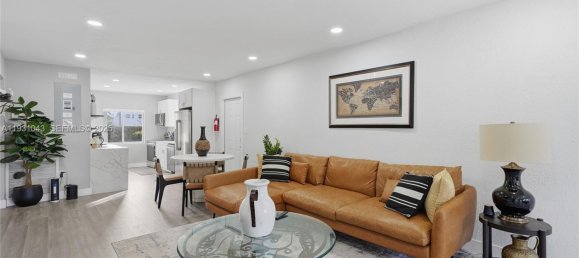 3 bedrooms Villa for rent in Miami, Miami-Dade, Florida, USA № 614731 8