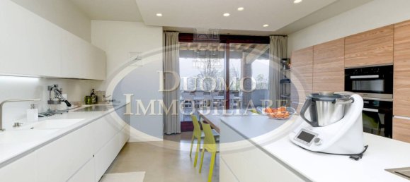 5 Schlafzimmer Villa in Mazzano, Italy, Nr. 196054 15