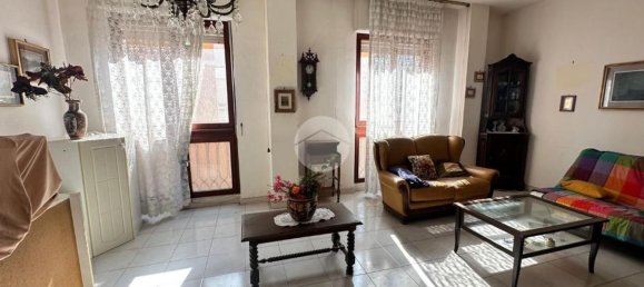 Apartamento de 4 dormitorios en Palermo, Italy No. 315600 3