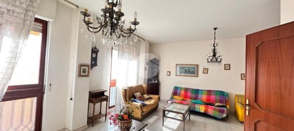 Apartamento de 4 dormitorios en Palermo, Italy No. 315600 5